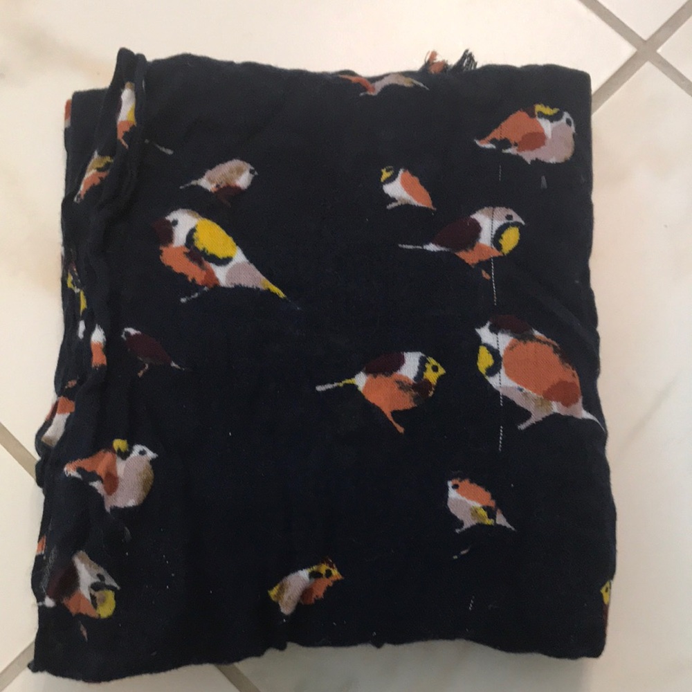 Women’s scarf